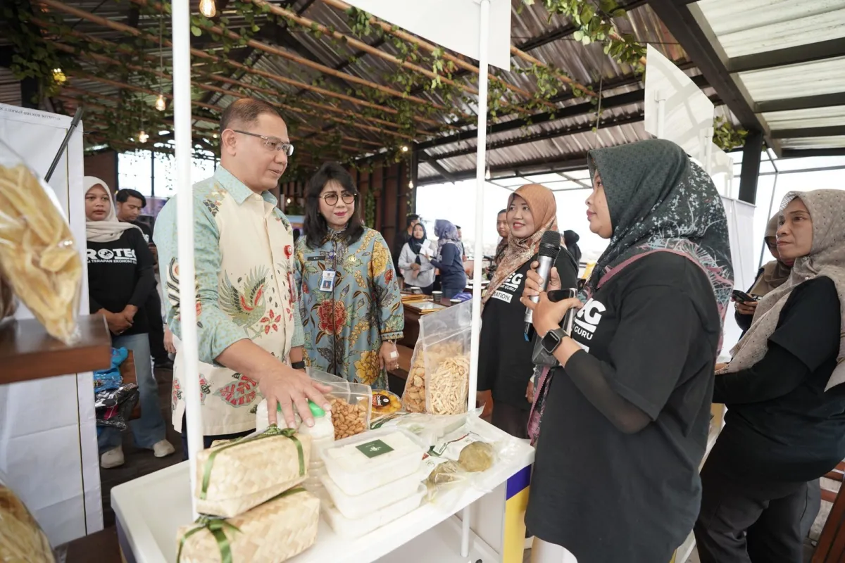 PROTEG: Guru Honorer Jatim Jadi Wirausaha Mandiri