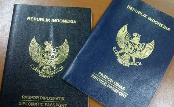 Tolak Usulan Paspor Diplomatik untuk Anggota DPR
