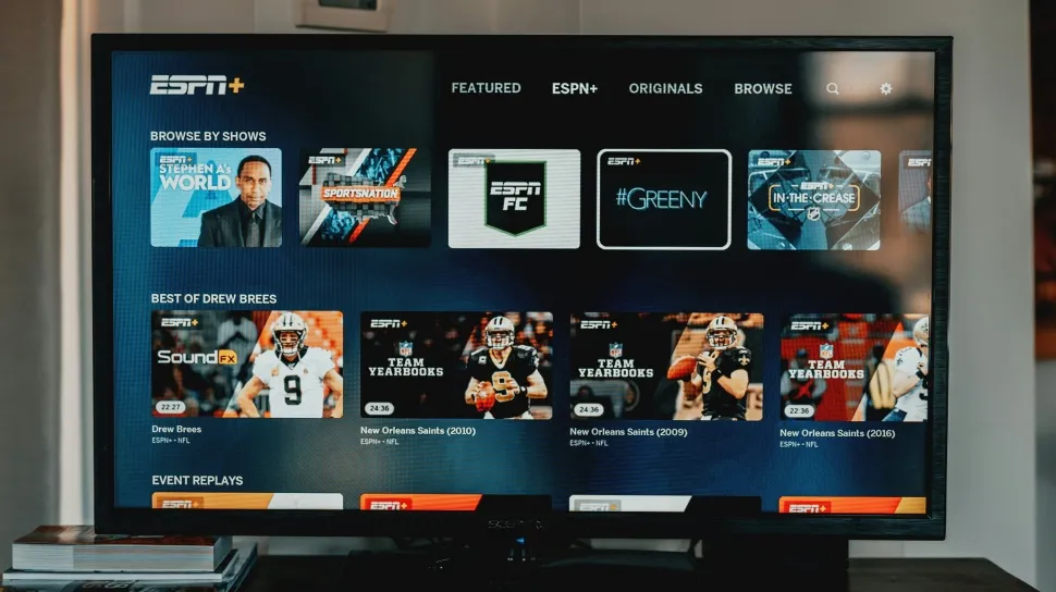 Rekomendasi 5 Smart TV 24 Inci 4K Terjangkau untuk Hiburan dan Kerja