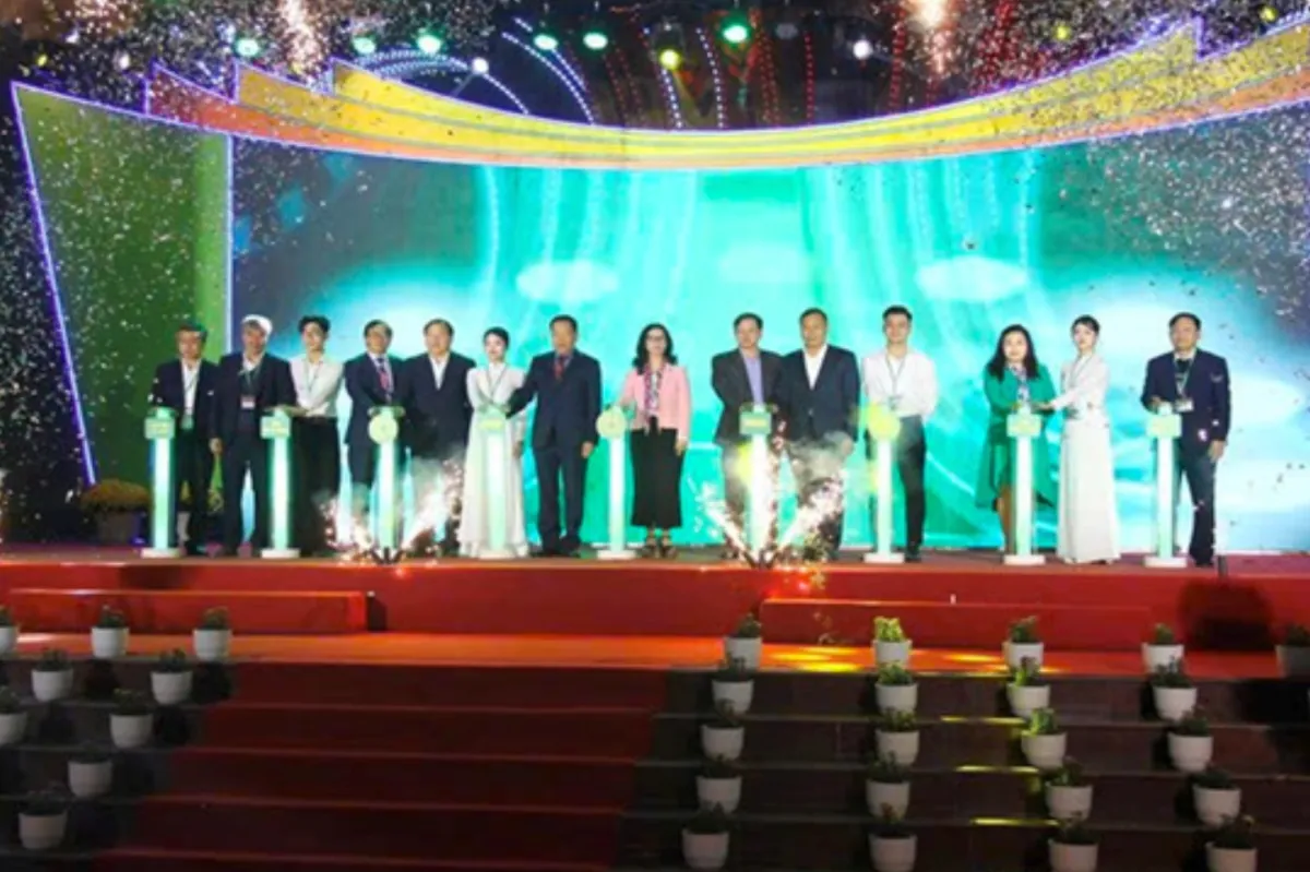Peluncuran VNUA-MART: Inovasi E-Commerce untuk Produk Pertanian di Vietnam