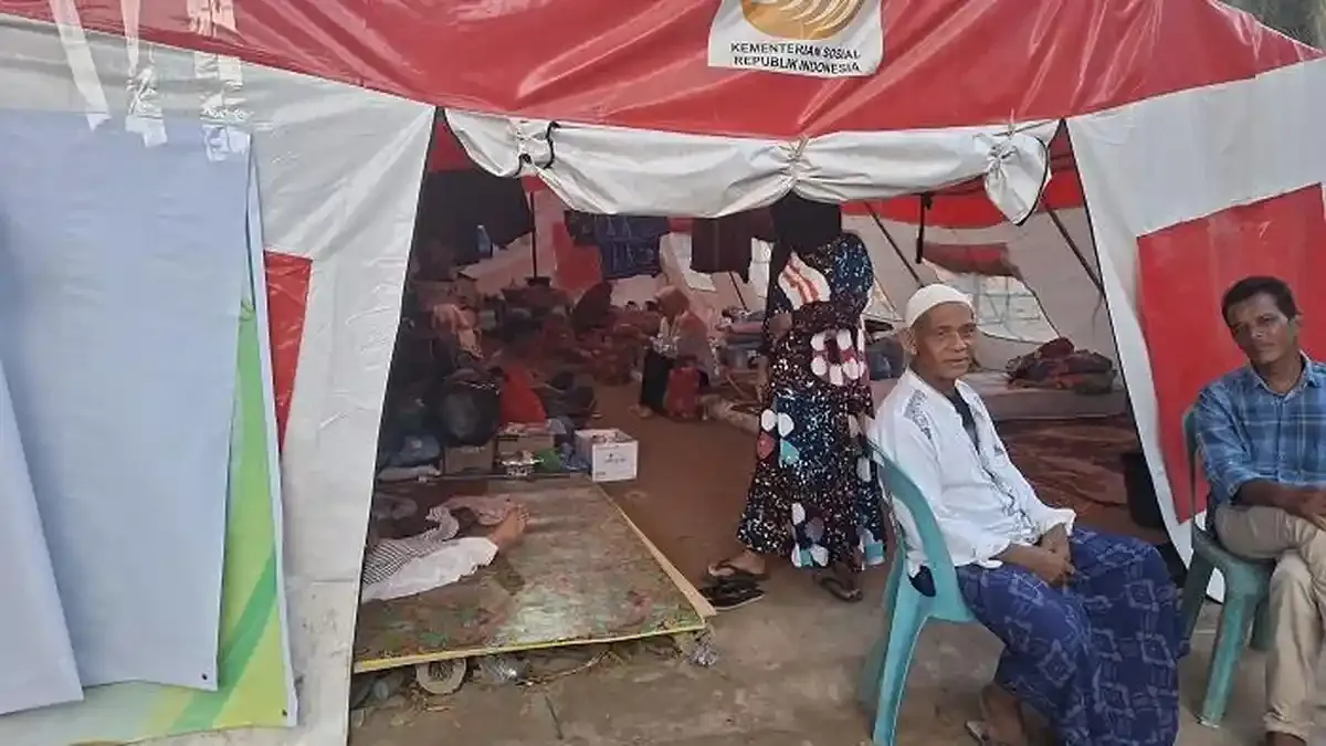 Ribuan Korban Banjir di Bireuen Masih Bertahan di Tenda Darurat