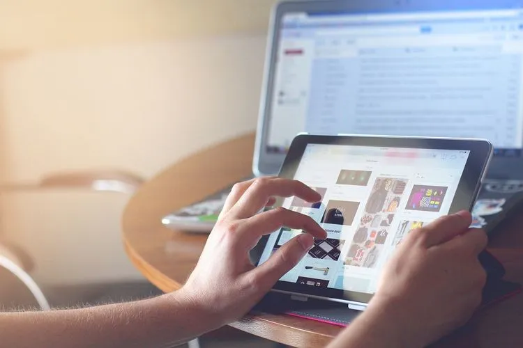 Transformasi Pengelolaan Data Raya Melalui Teknologi TIK