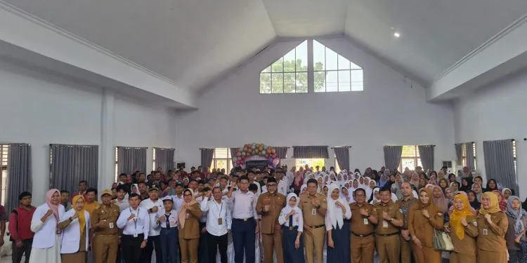 Sekda Sudirman Tinjau Sekolah Menengah Atas 5 Jambi di Hari Pertama Masuk
