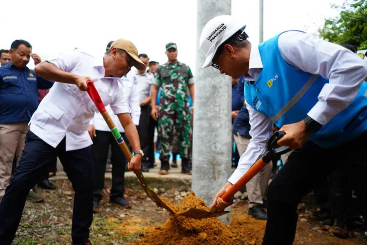 Pemerintah Targetkan 1.285 Desa Terang Melalui Program Listrik Desa 2025