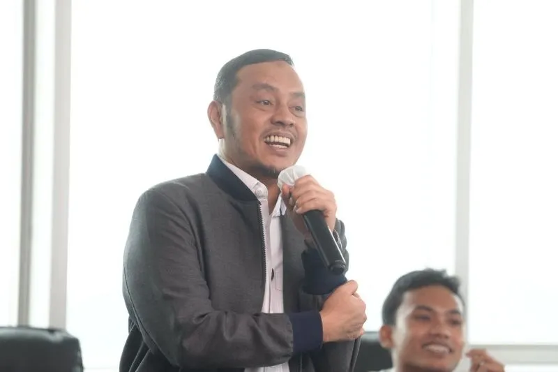 Pentingnya Literasi dan Berpikir Kritis di Era Tsunami Informasi