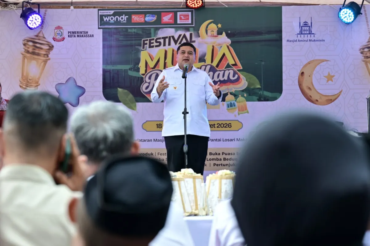 Wali Kota Makassar Resmikan Festival Mulia Ramadhan di Pantai Losari
