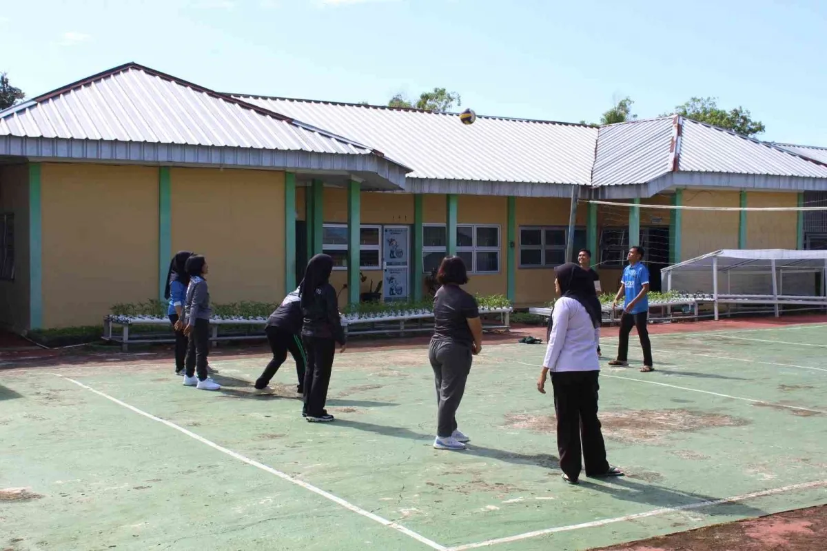 Dharma Wanita Persatuan LPKA Bengkulu Gelar Olahraga Voli dan Tenis Meja