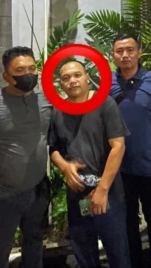 Tim SIRI Kejagung Tangkap Buronan Kasus Korupsi ke-123
