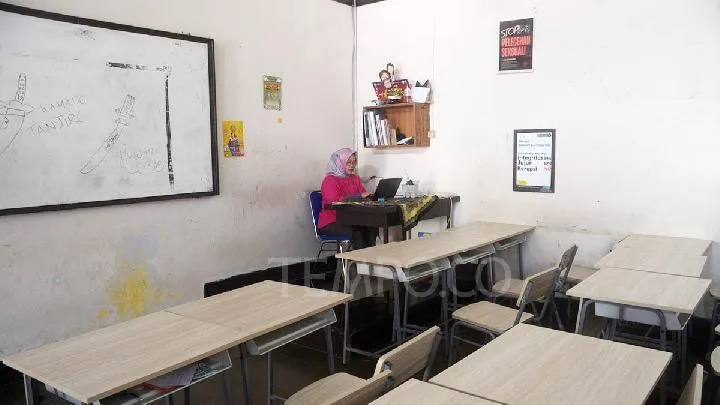 Pembelajaran Jarak Jauh Diterapkan di SMAN 1 Bandung