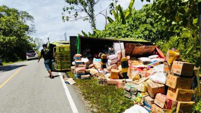 Kecelakaan Truk di Malinau Soroti Keamanan Jalan Poros