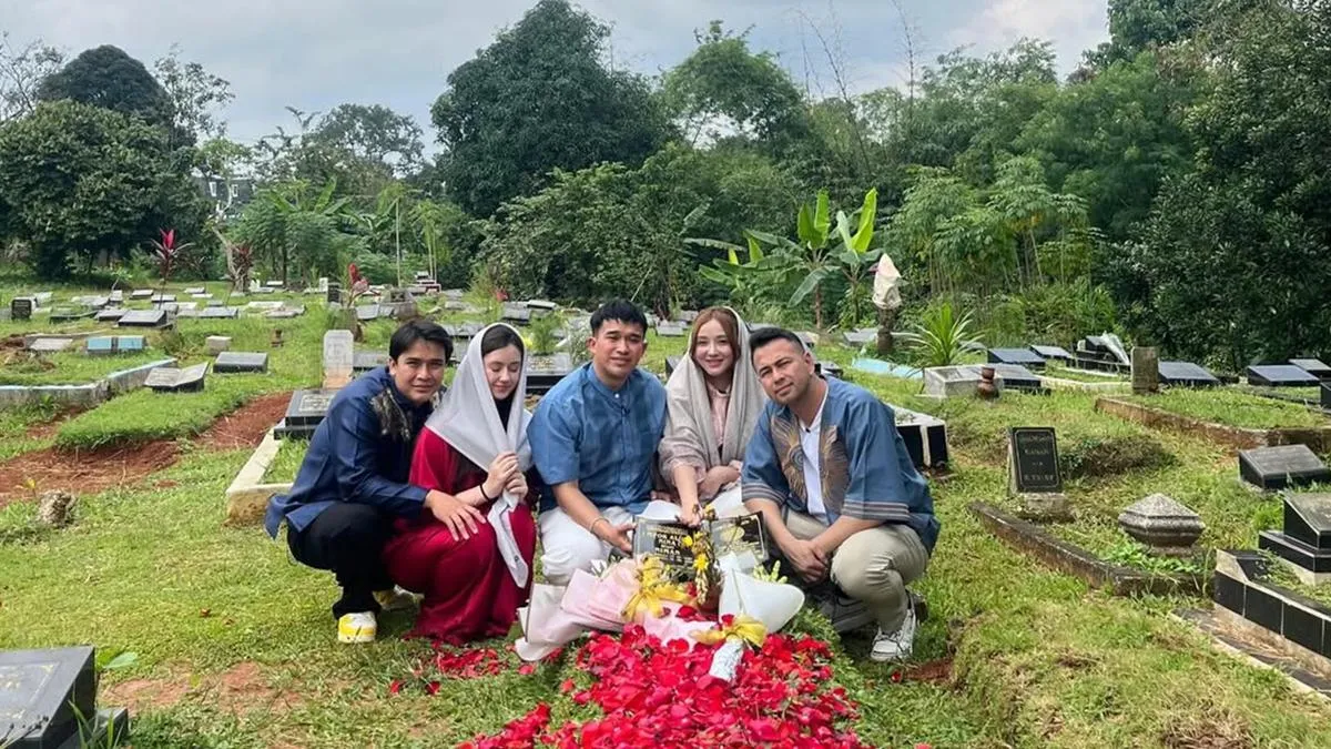 Artis Indonesia Ziarah Makam Sambut Ramadan 2026