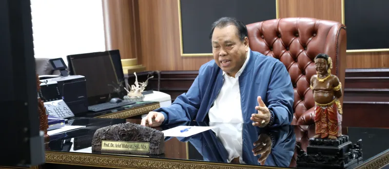 Webinar MK RI dan Universitas Jember: Implementasi Pancasila dalam Penyelenggaraan Negara