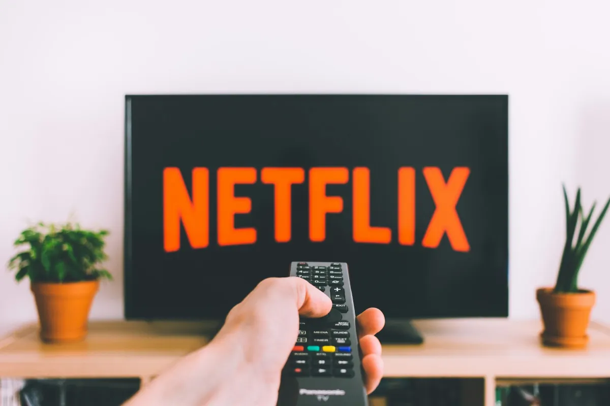 10 Serial Orisinal Netflix yang Harus Ditonton di 2026