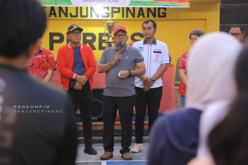 Wali Kota Tanjungpinang Resmikan Turnamen Bola Basket PSMTI Cup I