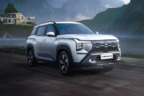 Mitsubishi Destinator: 13 Gambar Eksterior Terungkap