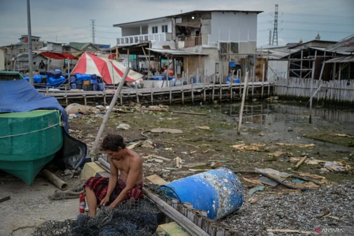 Tantangan Kemiskinan di Pulau Jawa di Tengah Pertumbuhan Ekonomi Nasional