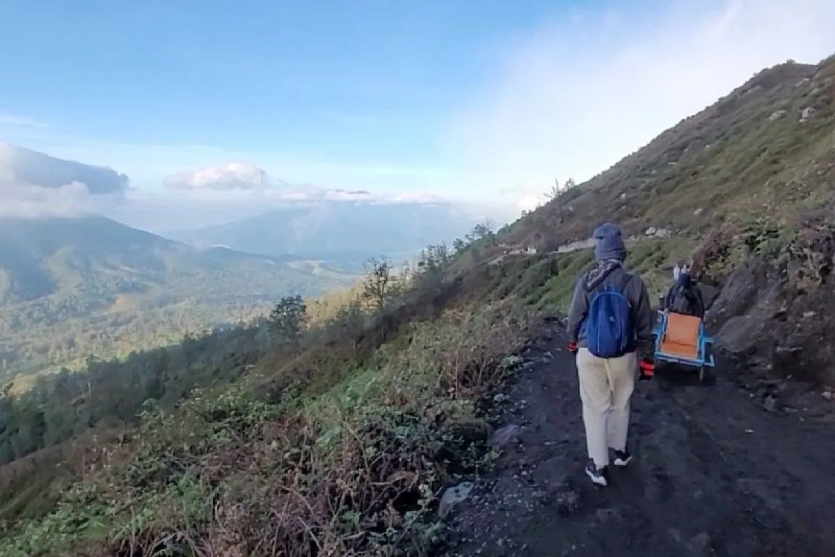 Pendaki Hilang di Jalur Kawah Ijen, Tim SAR Dikerahkan untuk Pencarian