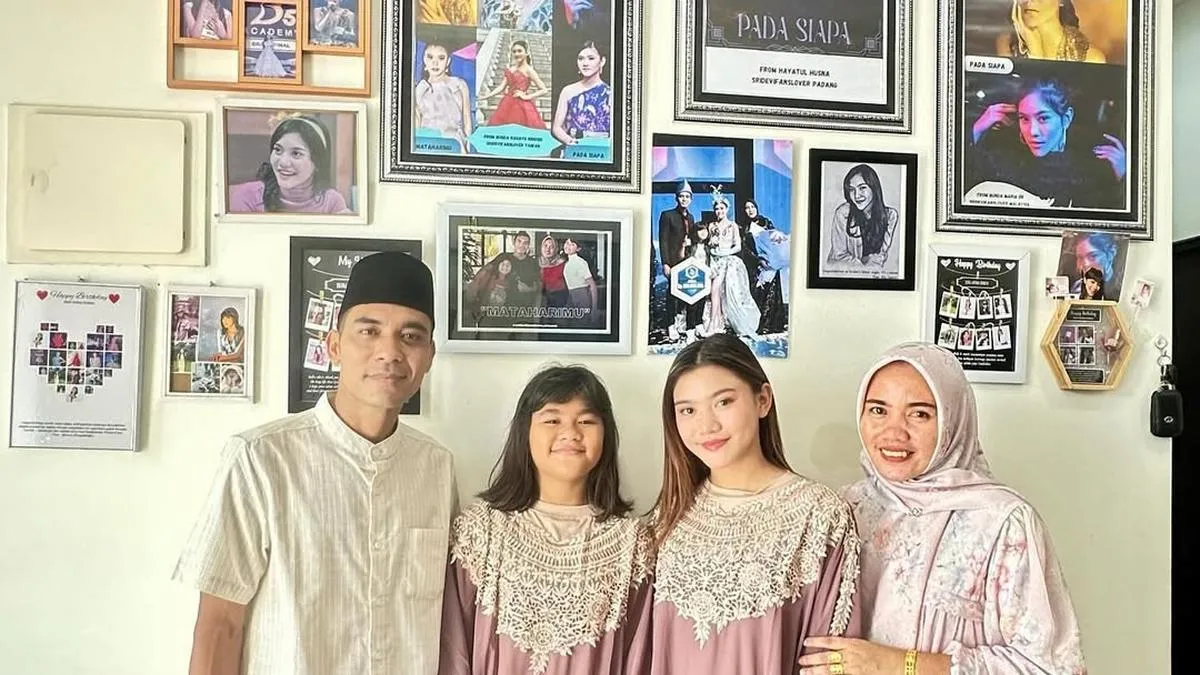 Ruang Tamu Minimalis Sederhana ala Sridevi: Hangat dan Fungsional