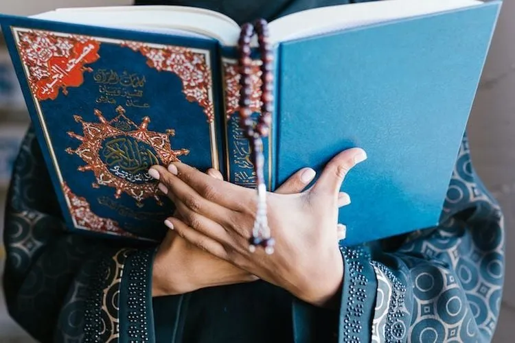 Pembahasan Kunci Jawaban PAI Kelas 8 Halaman 23-26 Kurikulum Merdeka