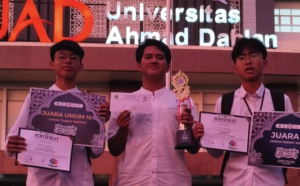 Tim MAN 1 Yogyakarta Sabet Juara 2 CCA di Olimpiade Qur’ani #9