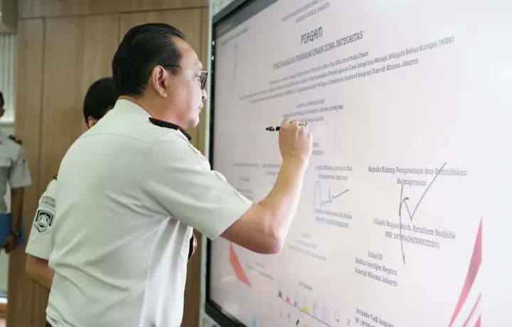 Kanwil Imigrasi DKI Jakarta Teken Komitmen Zona Integritas untuk Reformasi Birokrasi