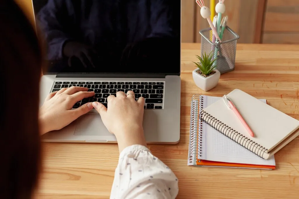 9 Website Terbaik untuk Mahasiswa Mencari Jurnal Internasional