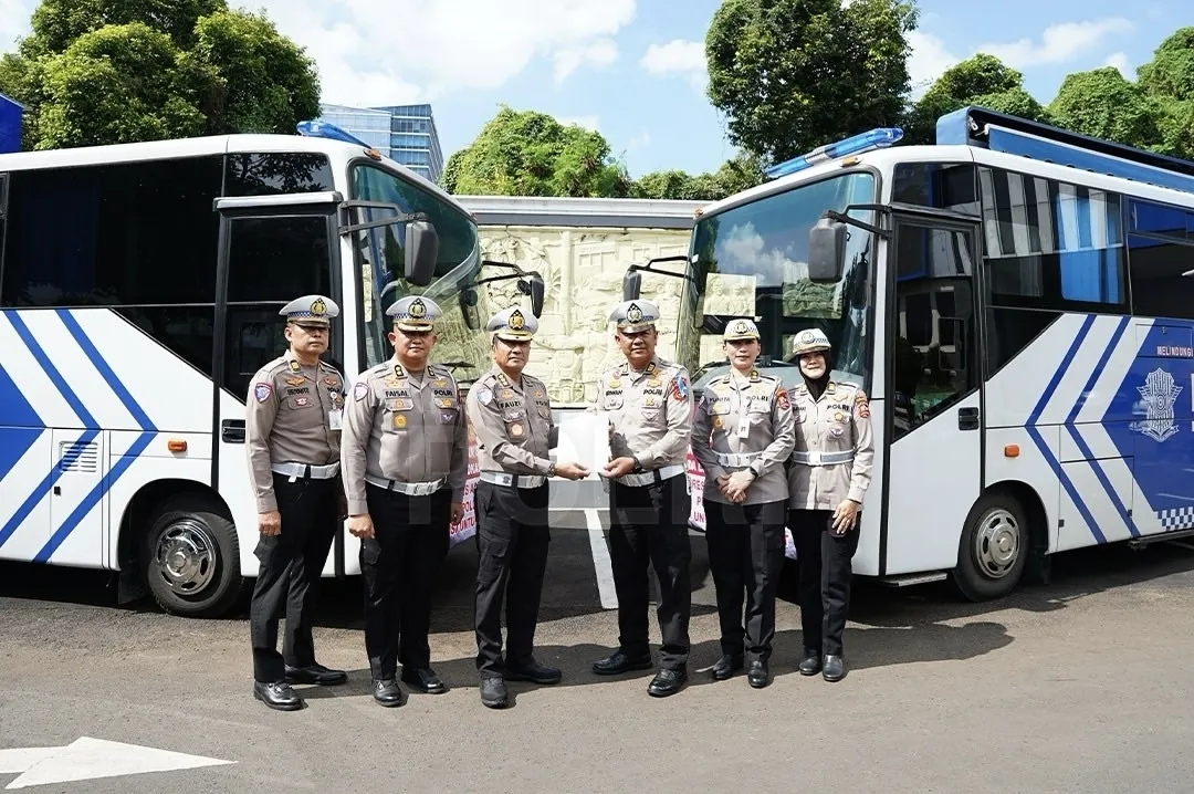 Korlantas Polri Kirim Bus SIM Keliling untuk Bantu Warga Aceh Tamiang Pascabencana