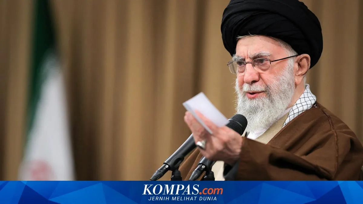 Khamenei Ancaman Tenggelamkan Kapal Perang AS di Tengah Negosiasi Nuklir