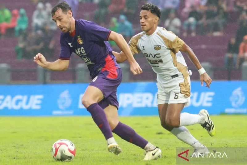 Persik Kediri Raih Kemenangan 2-1 atas Dewa United di Kandang