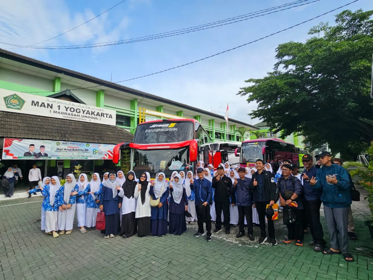 219 Siswa MAN 1 Yogyakarta Pelajari Budaya dan Toleransi di Bali