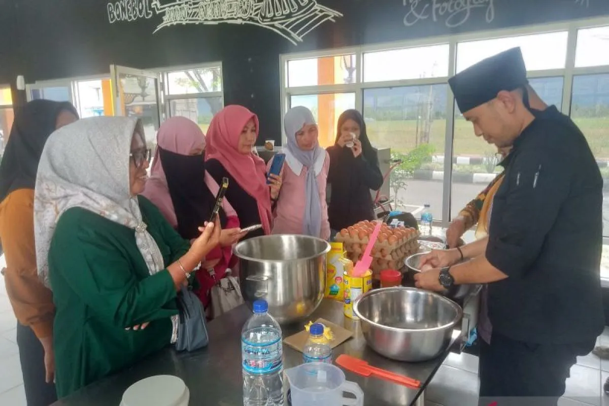 Pemkab Bone Bolango Dorong UMKM Manfaatkan Pemasaran Daring