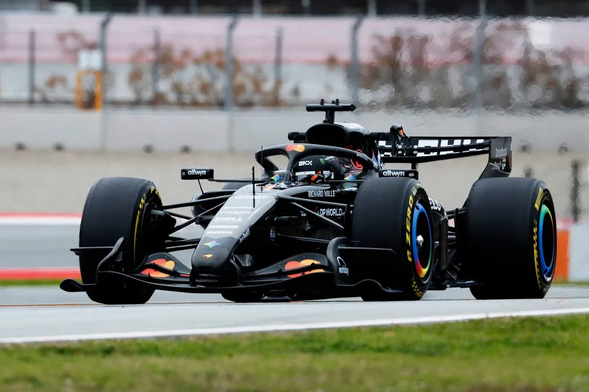 Lando Norris Bandingkan Mobil F1 2026 dengan Mobil F2