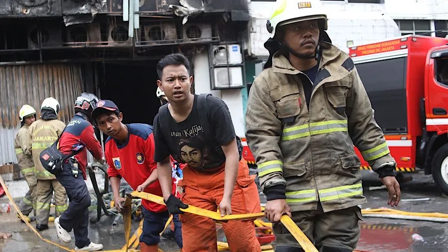 Kebakaran Gedung Terra Drone di Jakarta: Investigasi dan Isu Deforestasi Sumatra