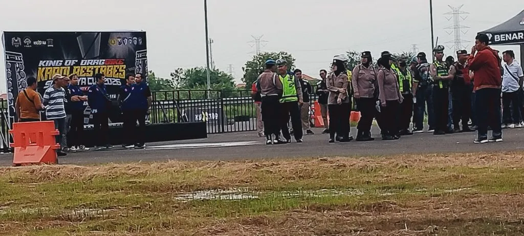Satlantas Polrestabes Surabaya Ciptakan Ajang Drag Bike untuk Kurangi Balap Liar