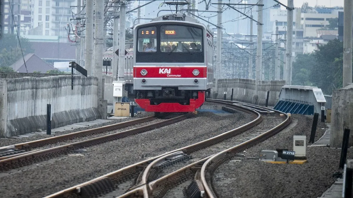 Klarifikasi PT KCI Terkait Program Kartu Lansia untuk Naik KRL Gratis