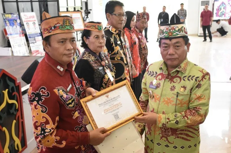 105 Desa di Kapuas Resmi Bentuk PPID untuk Tingkatkan Keterbukaan Informasi
