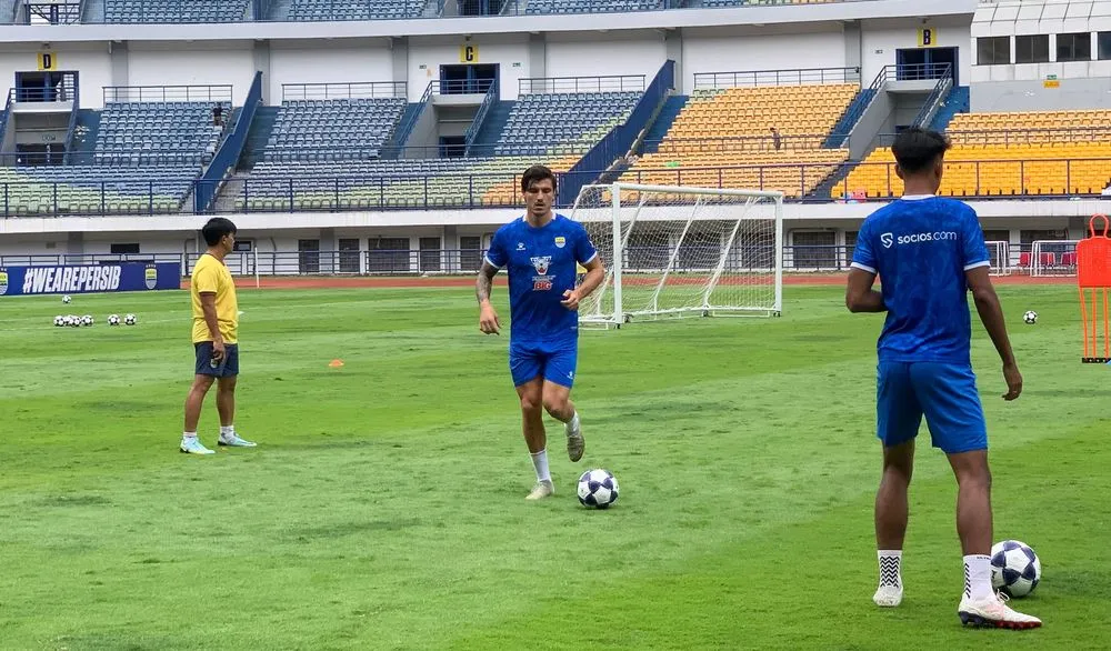 Sergio Castel Siap Debut Bersama Persib di AFC Champions League