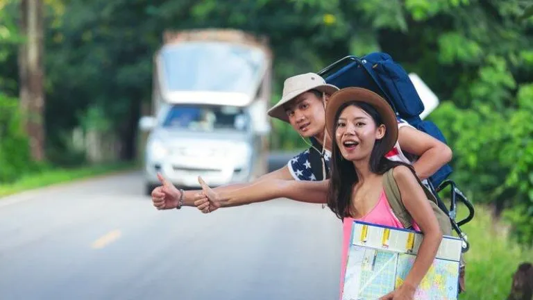 Mengenal 6 Bisnis Travel Antarkota Legendaris di Indonesia