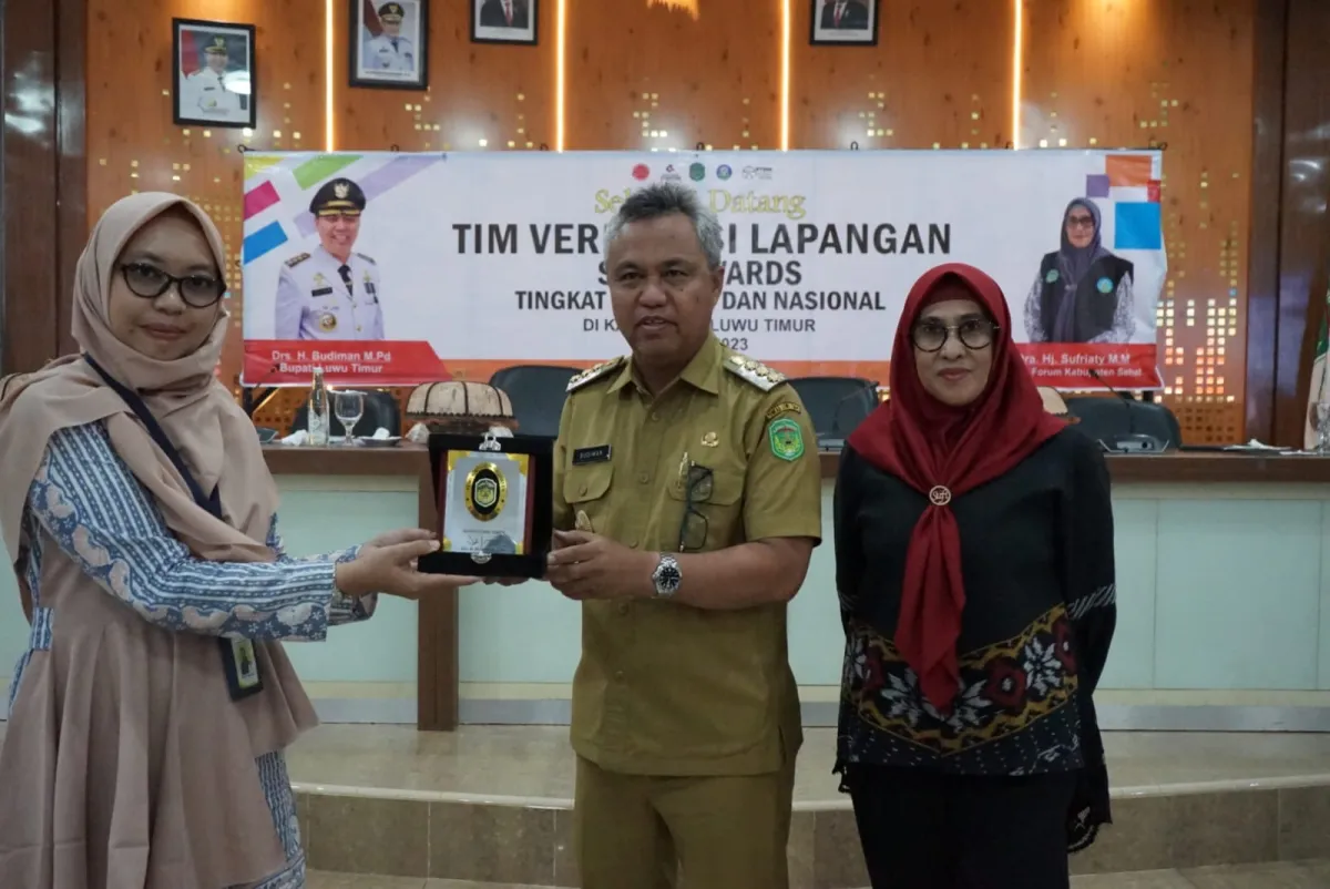 Tim Verifikasi STBM Award 2023 Kunjungi Luwu Timur untuk Verifikasi Program Sanitasi