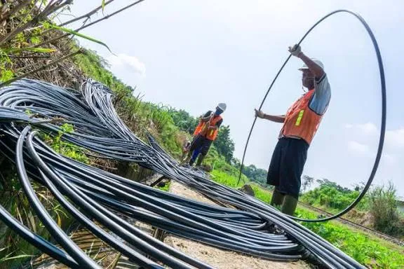 Pemko Pekanbaru Mulai Pindahkan Kabel Optik ke Bawah Tanah untuk Estetika Kota