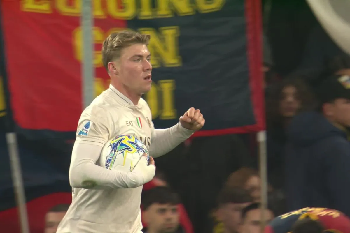 Rasmus Hojlund Bawa Napoli Menang Dramatis 3-2 atas Genoa
