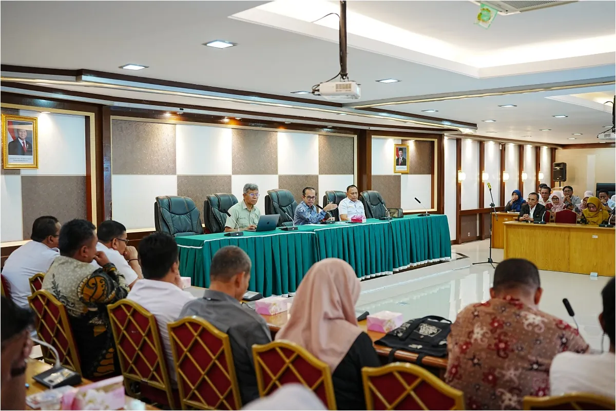 Diskusi Reaktivasi Jalur Kereta Api Kayu Tanam–Padang Panjang di UNAND