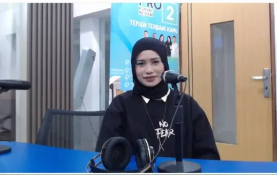 Andi Fitri: Food Vlogger yang Dongkrak UMKM Kuliner Kupang