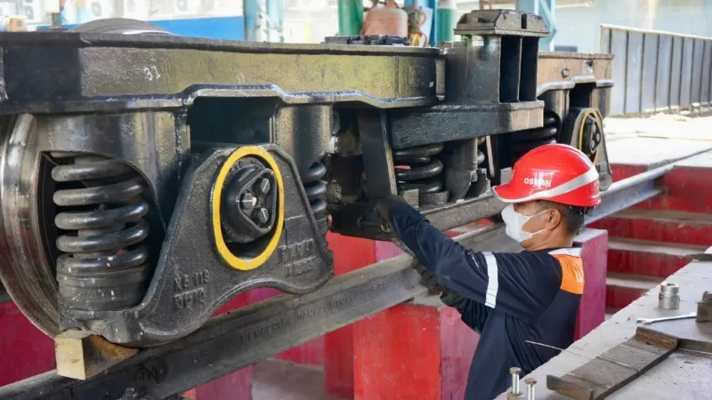 KAI Sumbar Siap Layani Mudik Idul Fitri dengan Perawatan Sarana Optimal