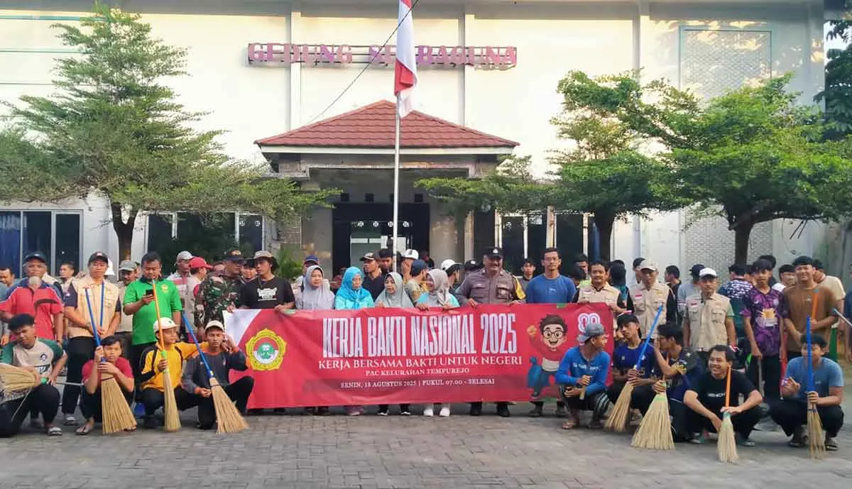 Pemuda LDII Tempurejo Laksanakan Kerja Bakti Serentak untuk Lingkungan