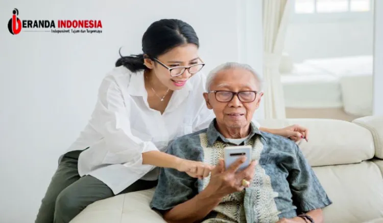 Tantangan Lansia Menghadapi Era Digital di Indonesia