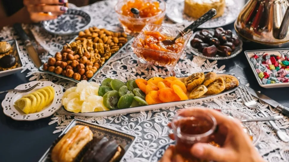 Hindari 5 Makanan Ini Agar Puasa Ramadan Lancar