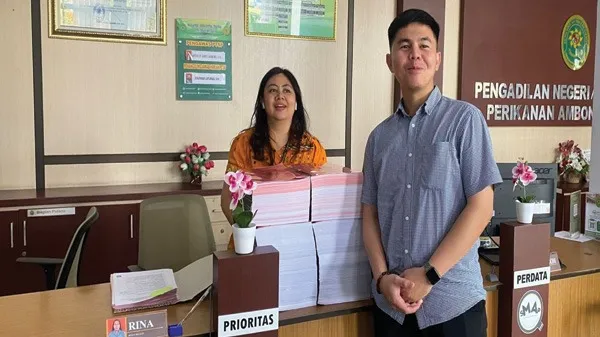 Empat Tersangka Kasus Korupsi Bantuan Rumah di Tual Dihadirkan ke Pengadilan
