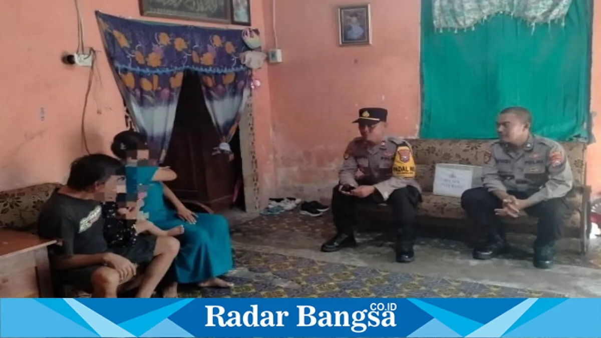 Polsek Ngimbang Berikan Bantuan kepada Warga Terdampak Ekonomi