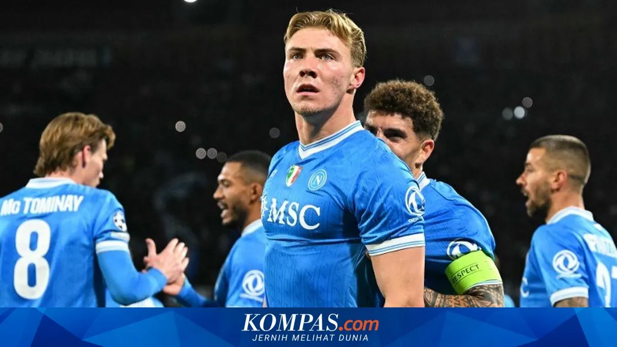 Napoli Tekan AC Milan Berkat Penampilan Gemilang Duo Jebolan MU
